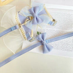 Lace Bow Pearl Harness -A Great Coffee Shop 1 e5356f47 3e4f 42b7 b7eb 23fc5e117895