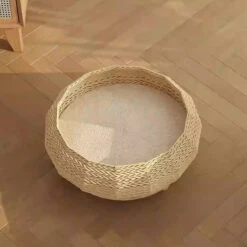 Handwoven Rattan Wood Cat Bed -A Great Coffee Shop 5 ef8d6546 8c0a 4408 9baa 88c0f0ba7062