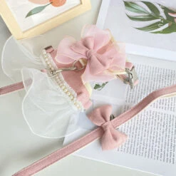 Lace Bow Pearl Harness -A Great Coffee Shop SKU 01 511e6f9f b247 4158 a4a7 7da23a42037c